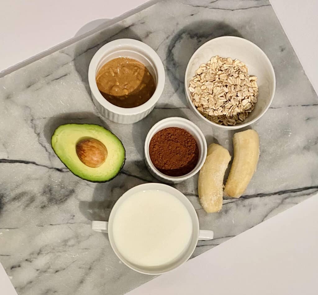 Avocado, banana, milk, oats, banana, nut butter, cococa powderIngredients